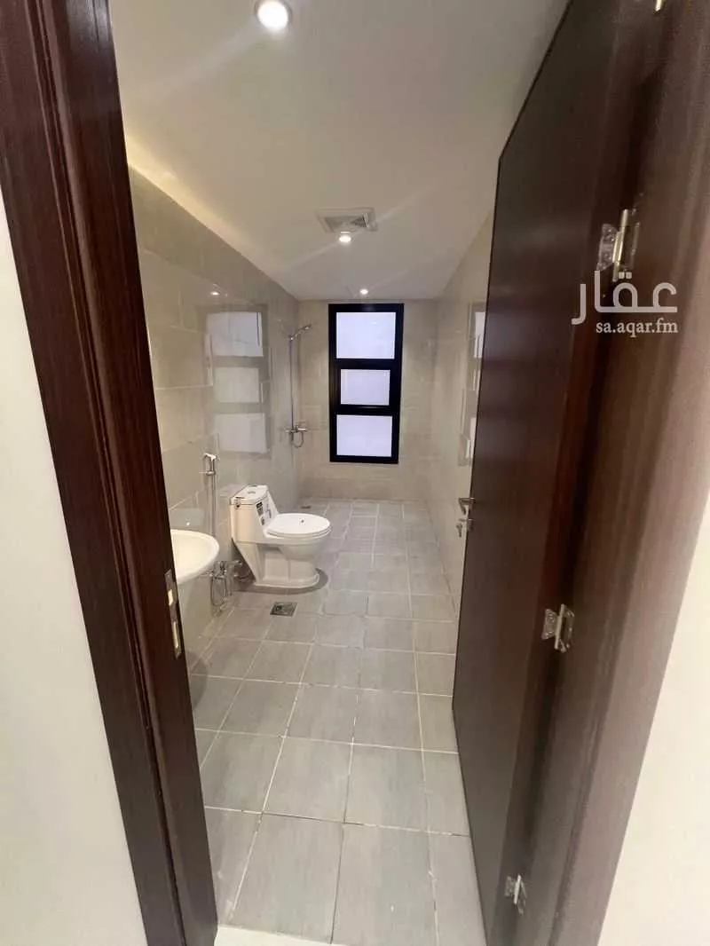 4 bedroom villa in Al Janadriyah 15