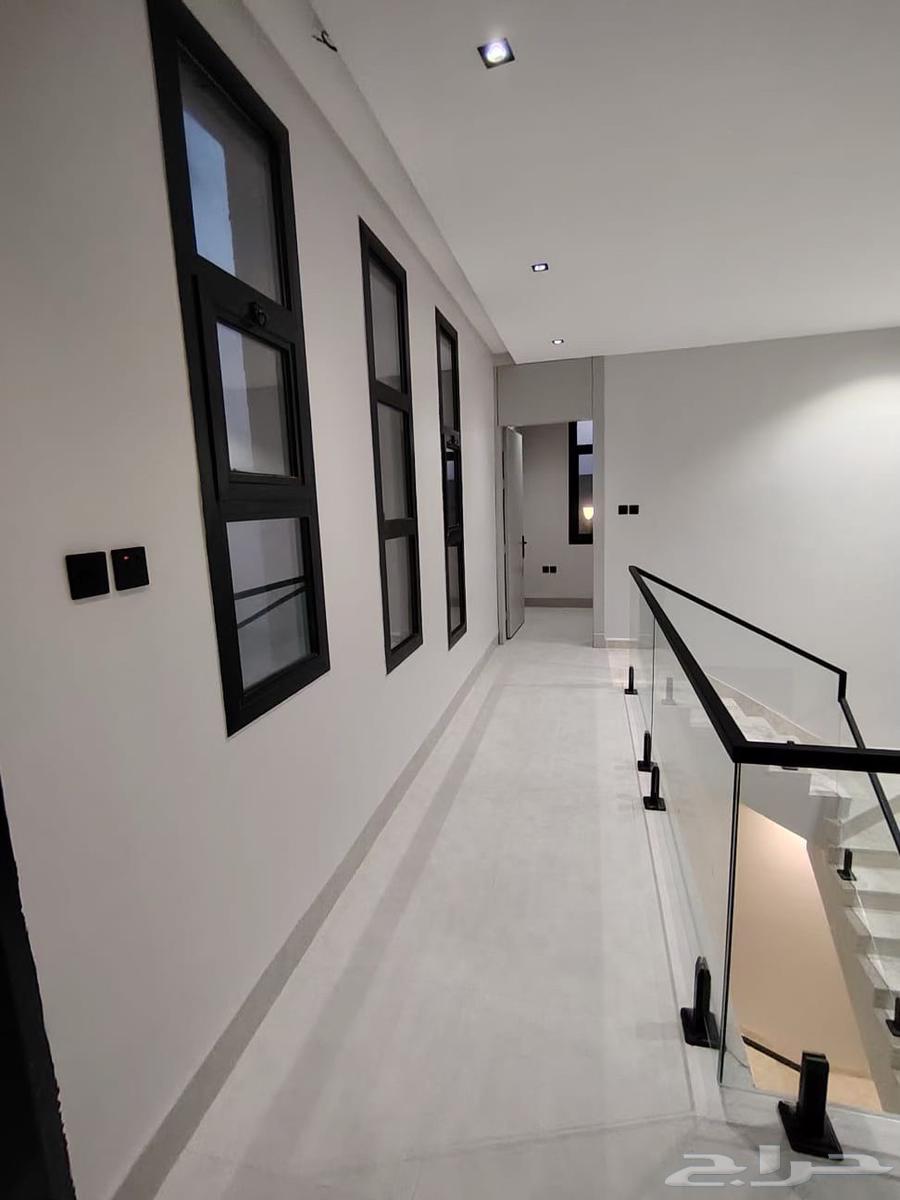 4 bedroom villa in Al Janadriyah 11