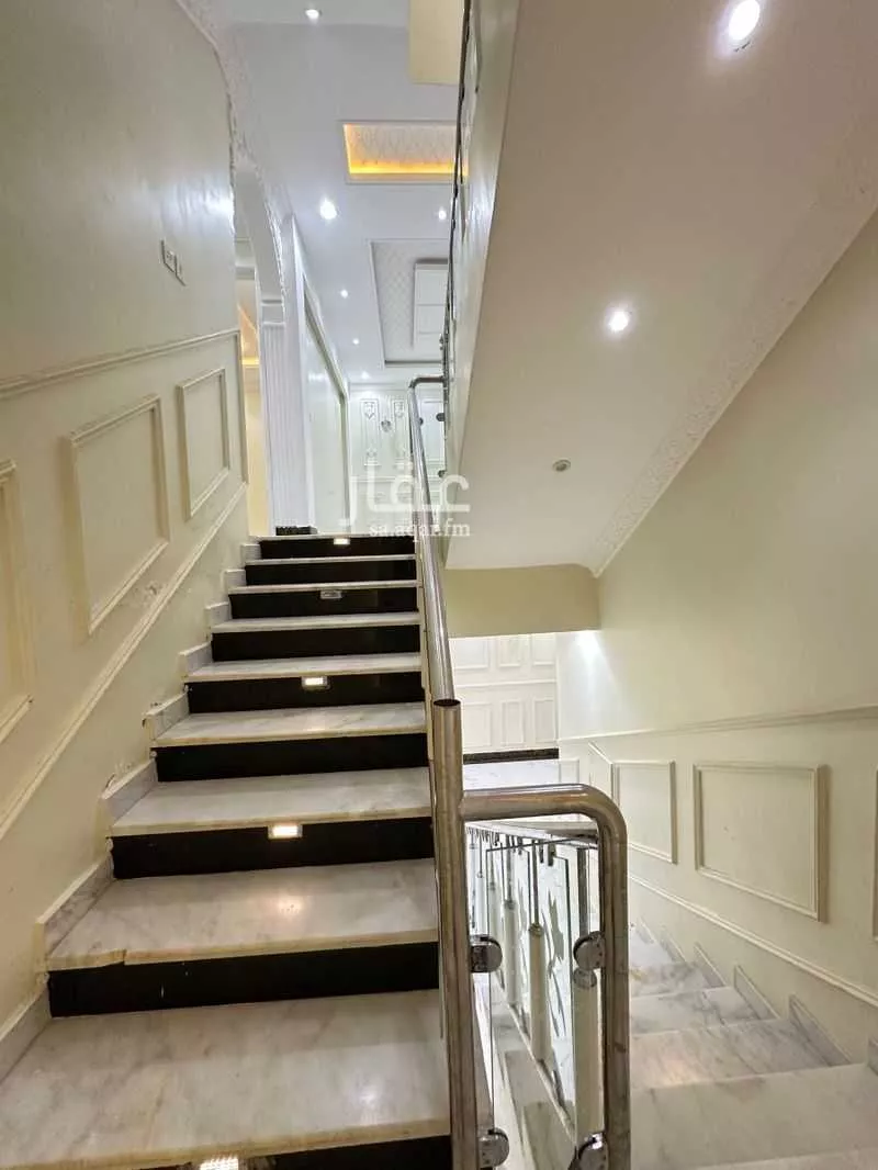 8 bedroom villa in Al Mahdiyyah 19