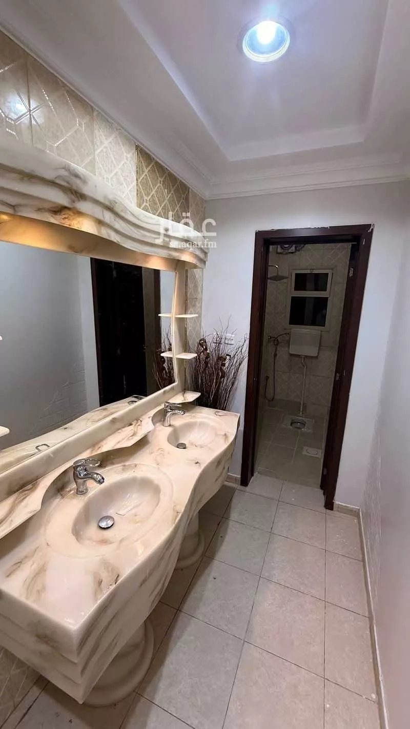 5 bedroom apartment in Dhahrat Laban 13