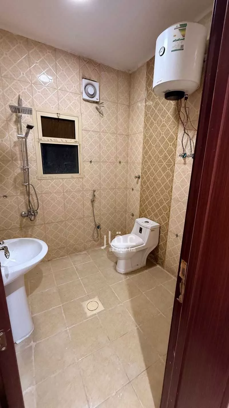 5 bedroom apartment in Dhahrat Laban 3