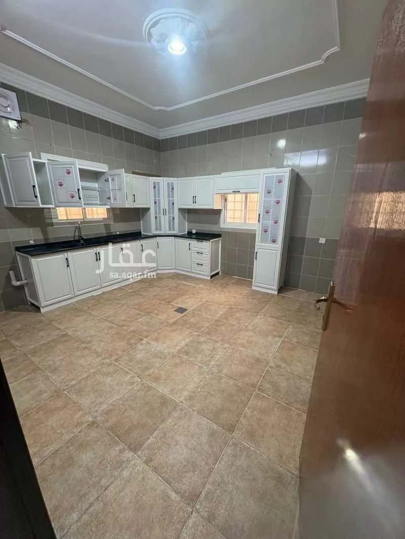 3 bedroom apartment in Al Shiraa 6