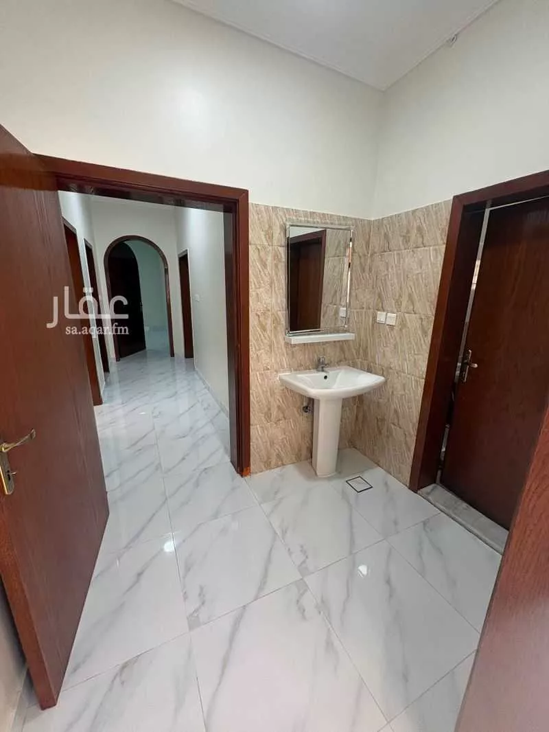 3 bedroom apartment in Al Shiraa 7