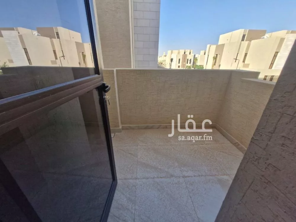 3 bedroom villa in Sidrah 8