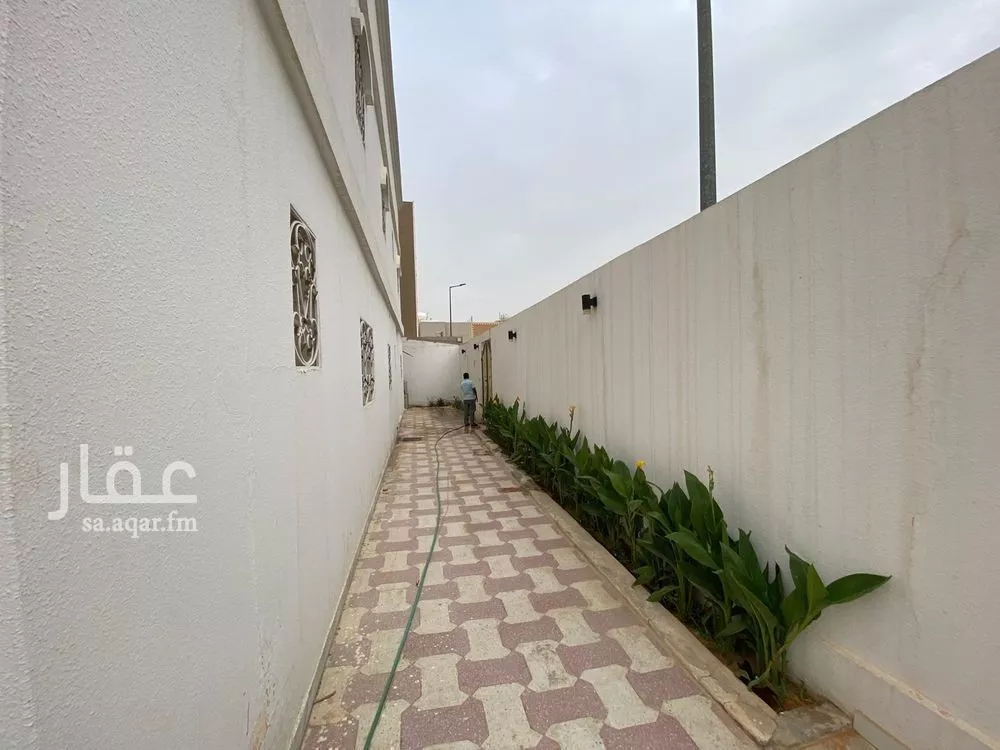 11 bedroom villa in Al Murooj 3