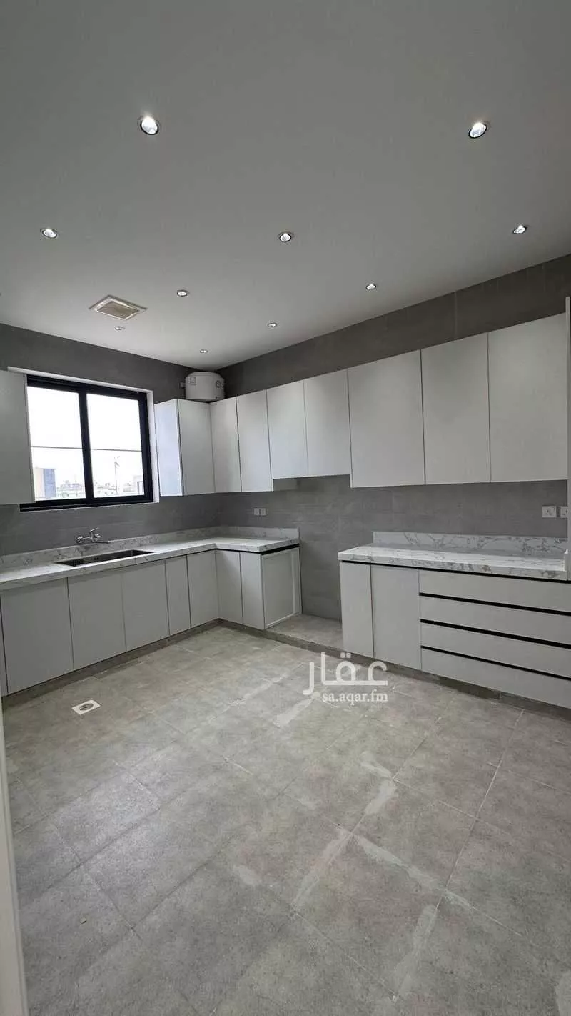 3 bedroom floor in Al Aridh 3
