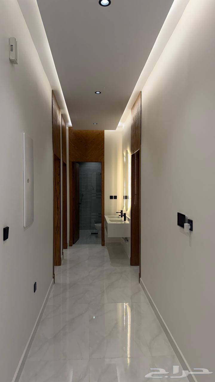 5 bedroom apartment in Al Bashaer 9