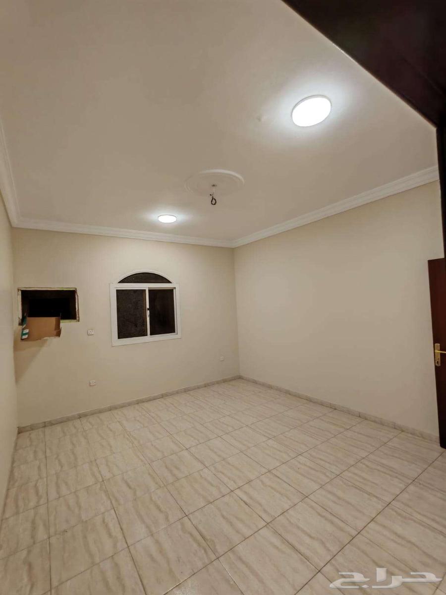 4 bedroom apartment in Al Ajawid 7