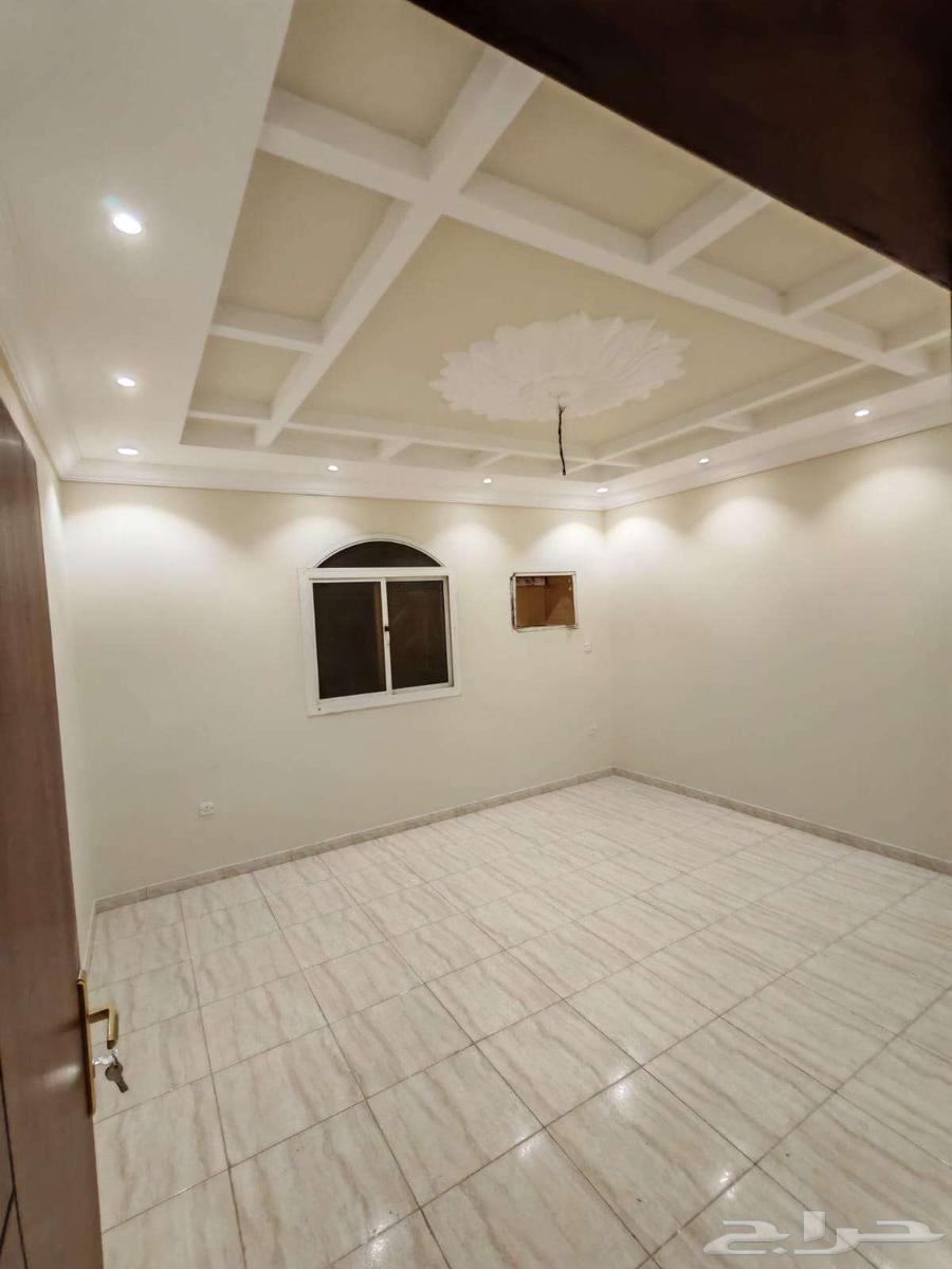4 bedroom apartment in Al Ajawid 10