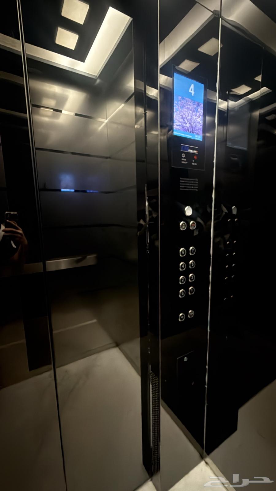 2 bedroom apartment in Mishrifah 28
