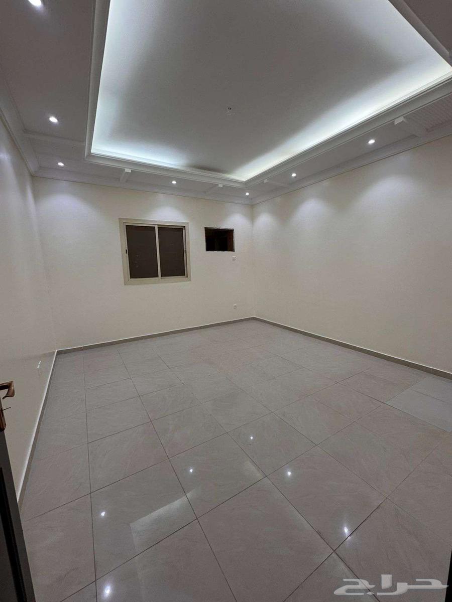 3 bedroom apartment in Al Marwa 5