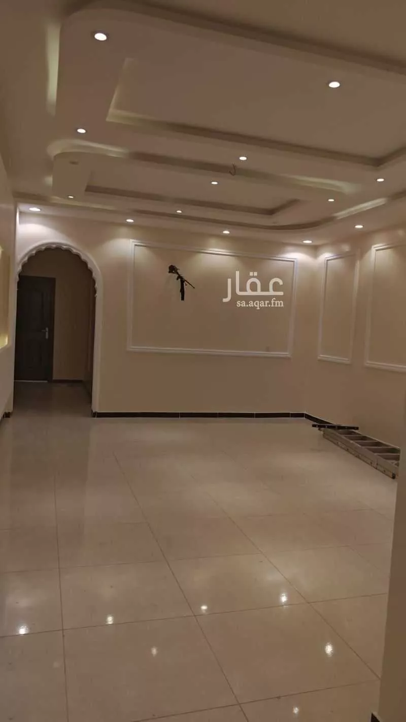 6 bedroom apartment in Muraykh 10