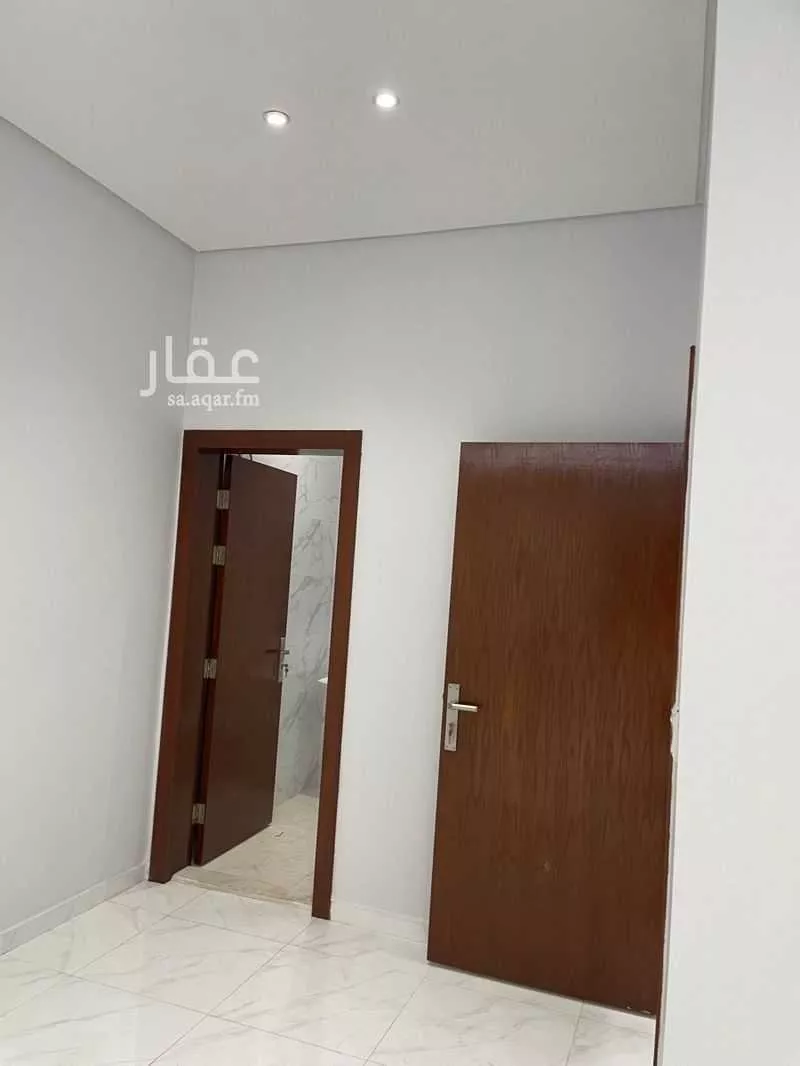 3 bedroom apartment in Al Marwa 8
