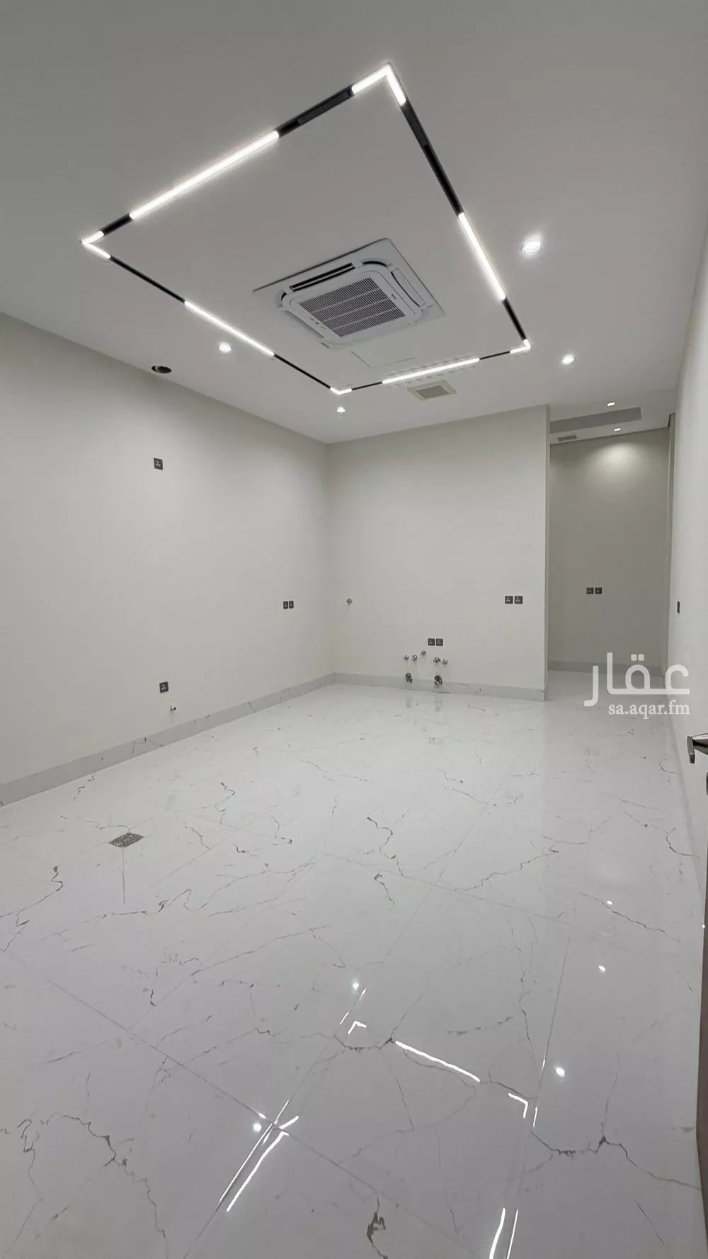 5 bedroom villa in Al Mahdiyyah 9