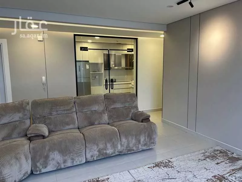 6 bedroom apartment in Al Hamdaniyah 4