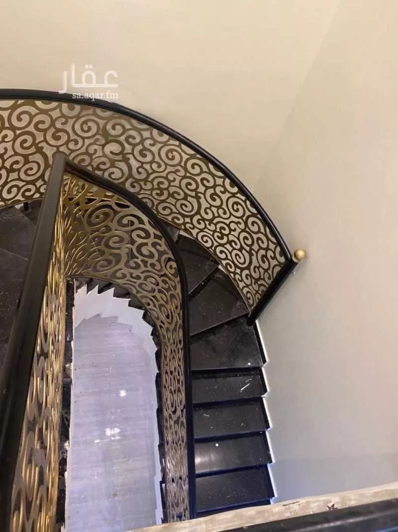 فيلا 9 غرف في المهدية 13