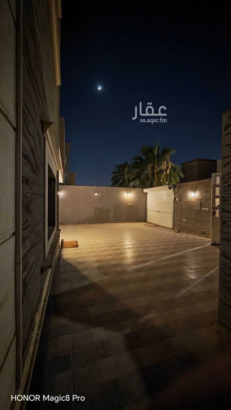 5 bedroom villa in At Taawon, Riyadh 9