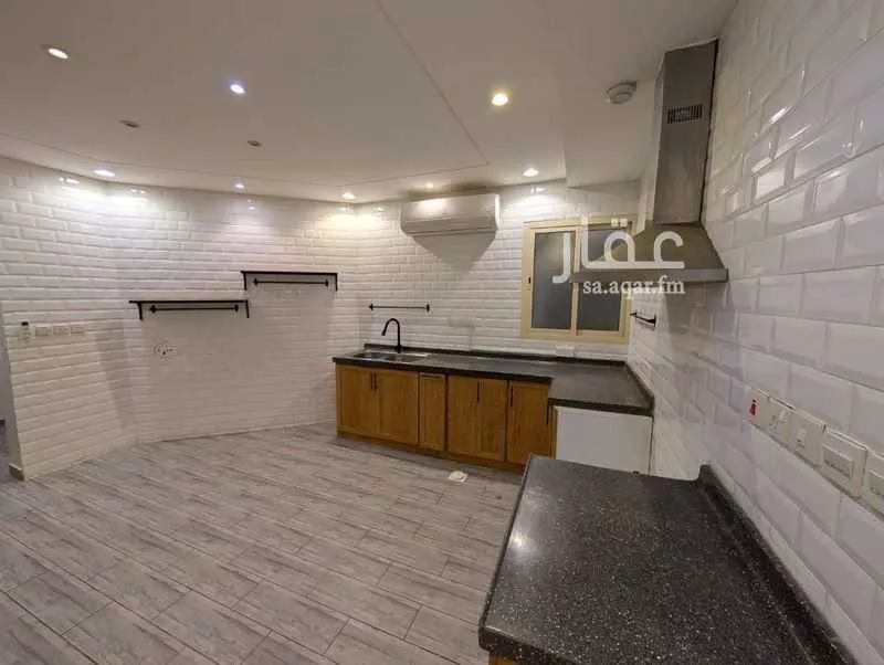 8 bedroom villa in At Taawon 6
