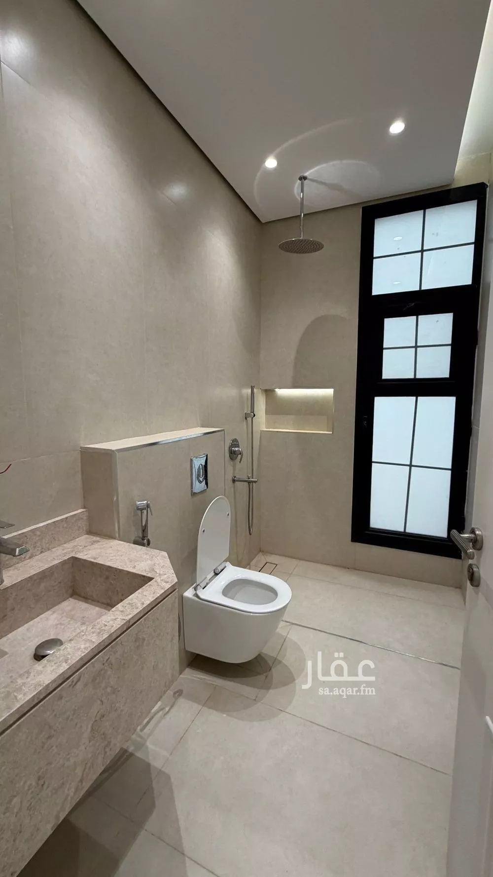 5 bedroom villa in Al Mahdiyyah 10