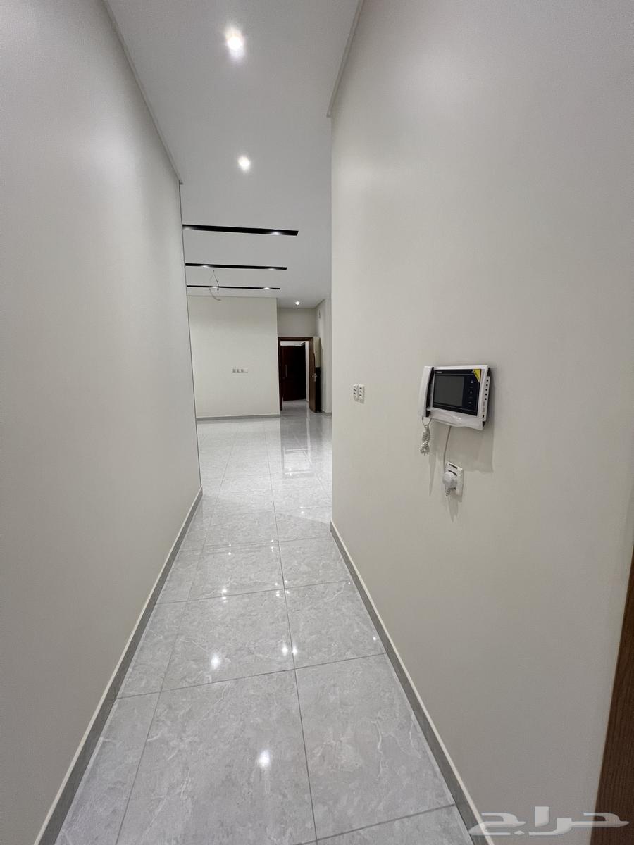 5 bedroom apartment in Al Marwa 2