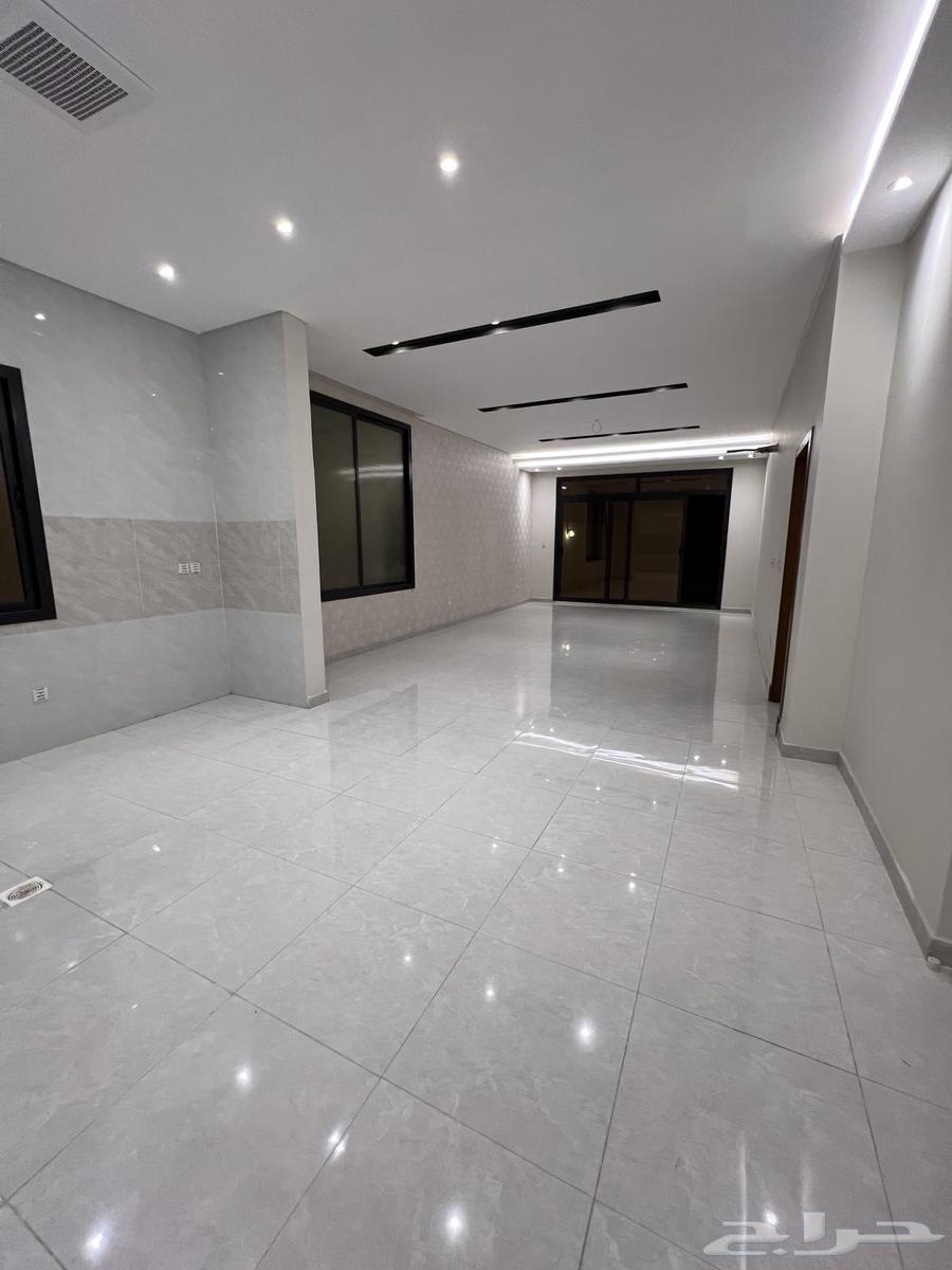 5 bedroom apartment in Al Marwa 16