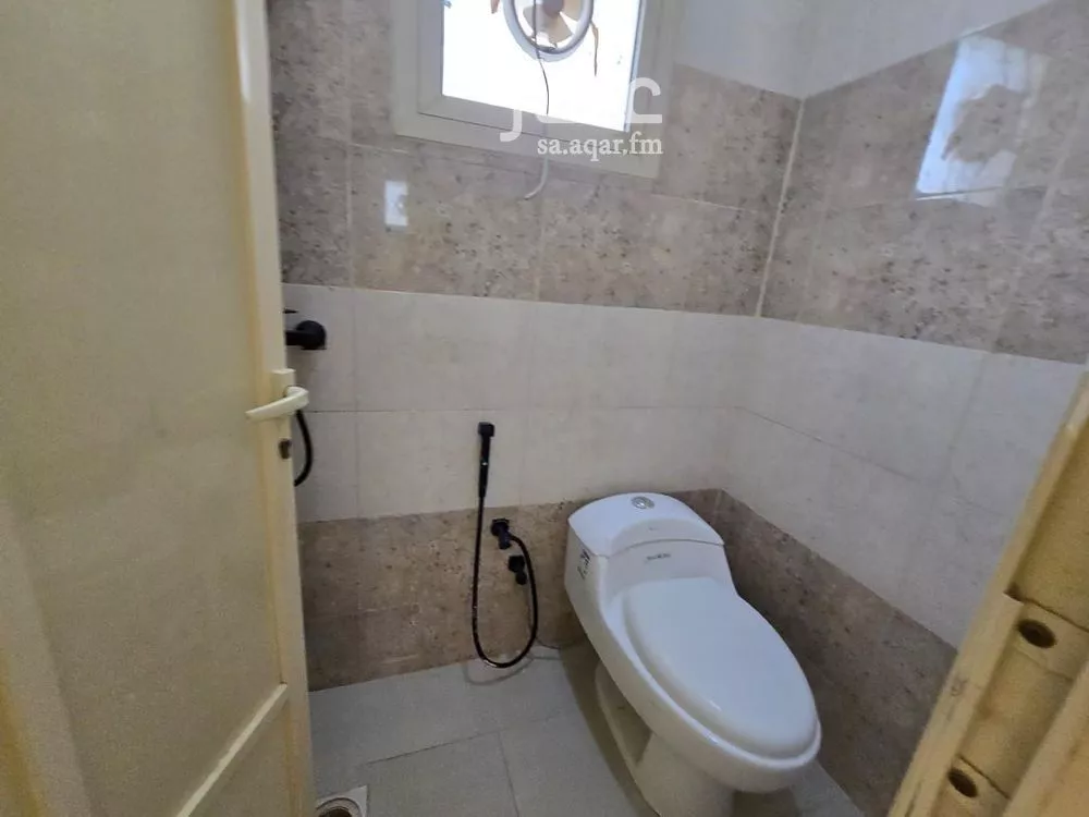 4 bedroom apartment in Dahiat King Fahd 12