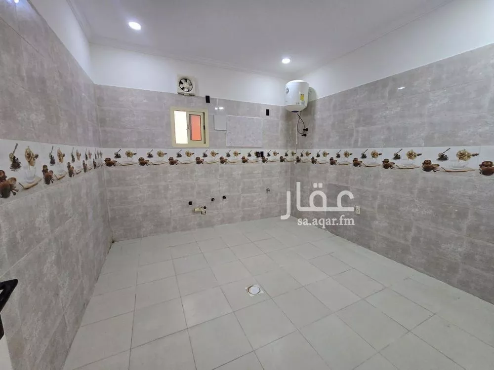 4 bedroom apartment in Dahiat King Fahd 18