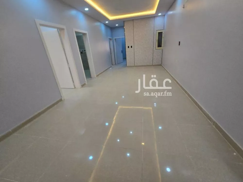 4 bedroom apartment in Dahiat King Fahd 4