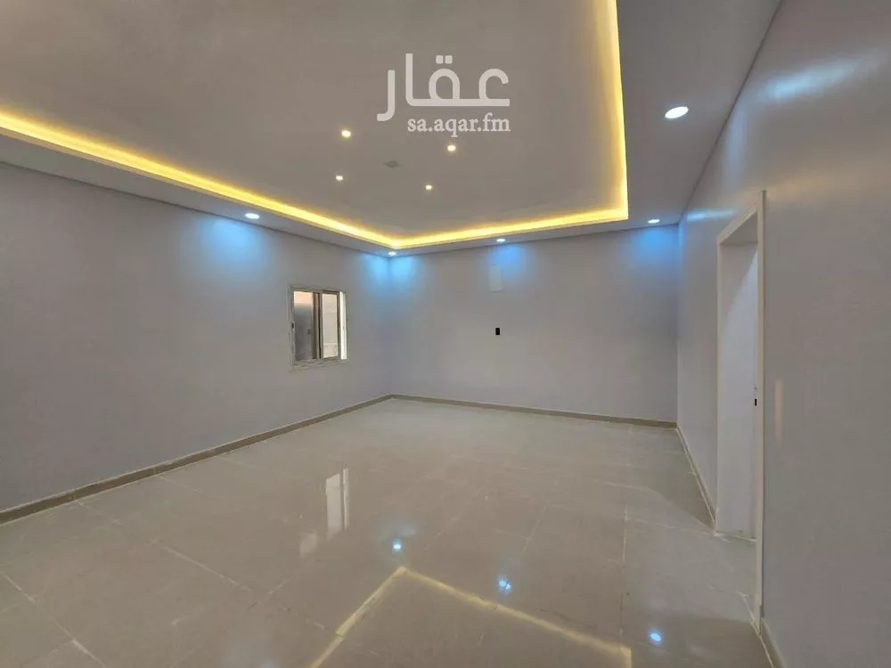 4 bedroom apartment in Dahiat King Fahd 6