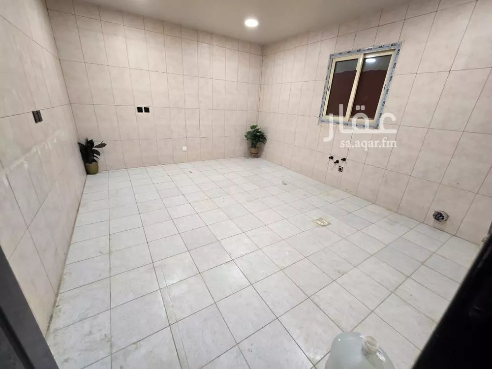 5 bedroom apartment in Ash Shulah 6