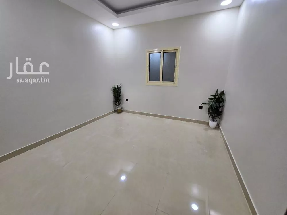 5 bedroom apartment in Ash Shulah 8