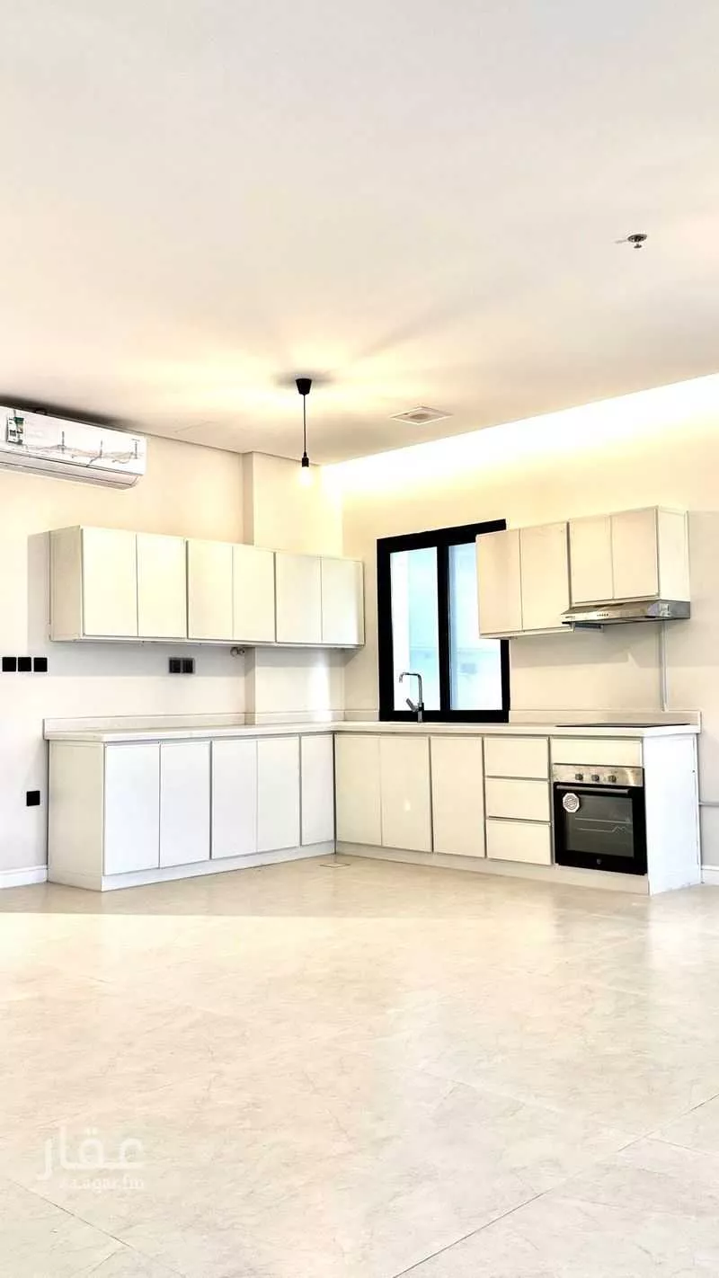 5 bedroom apartment in Ash Shulah 4