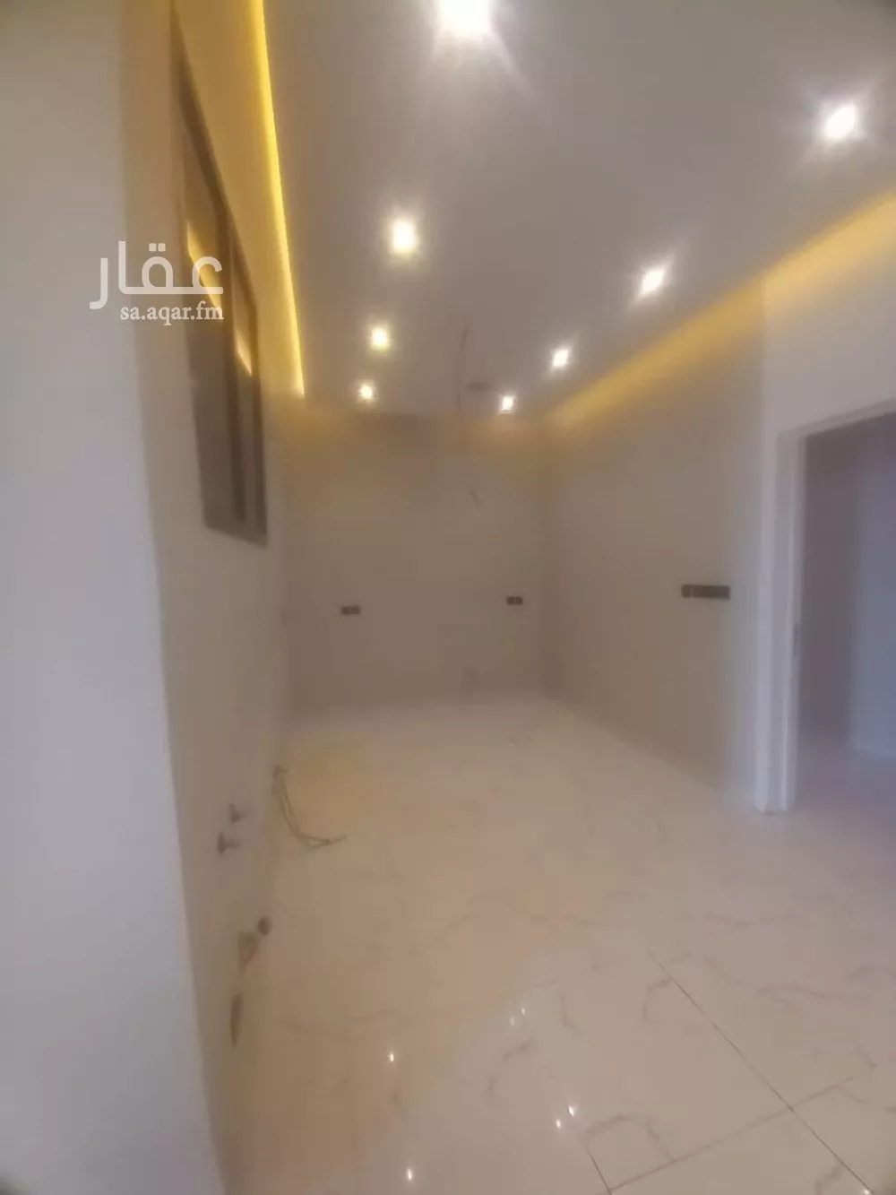 3 bedroom apartment in Dhahrat Laban 10