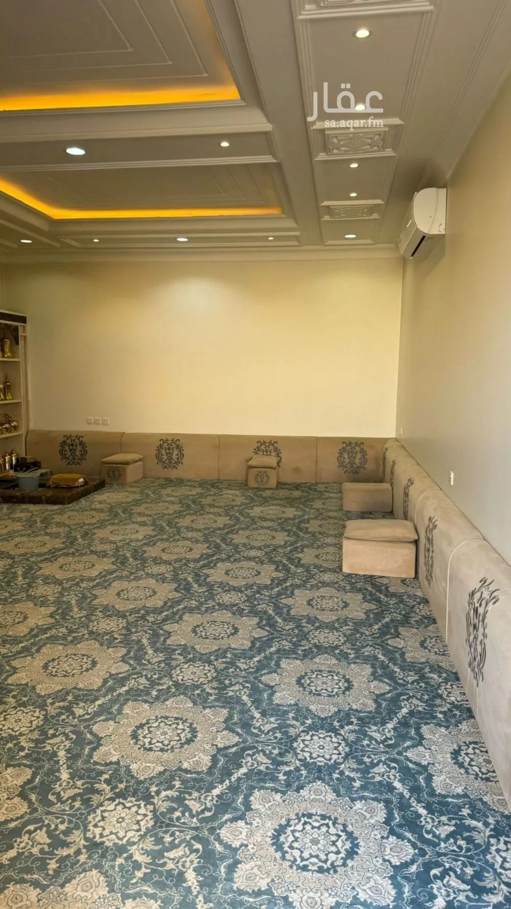 6 bedroom apartment in Al Rimal 4