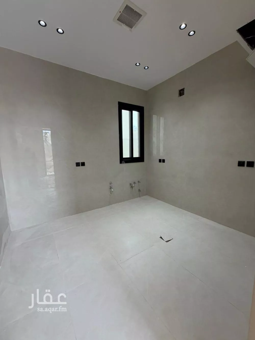 3 bedroom apartment in Al Rimal 8