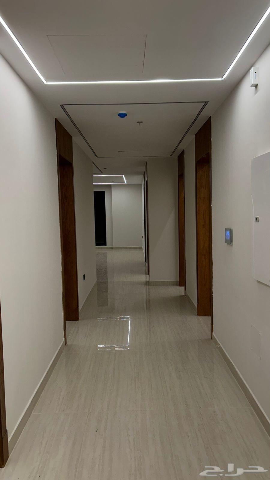 3 bedroom apartment in Al Hamra 6