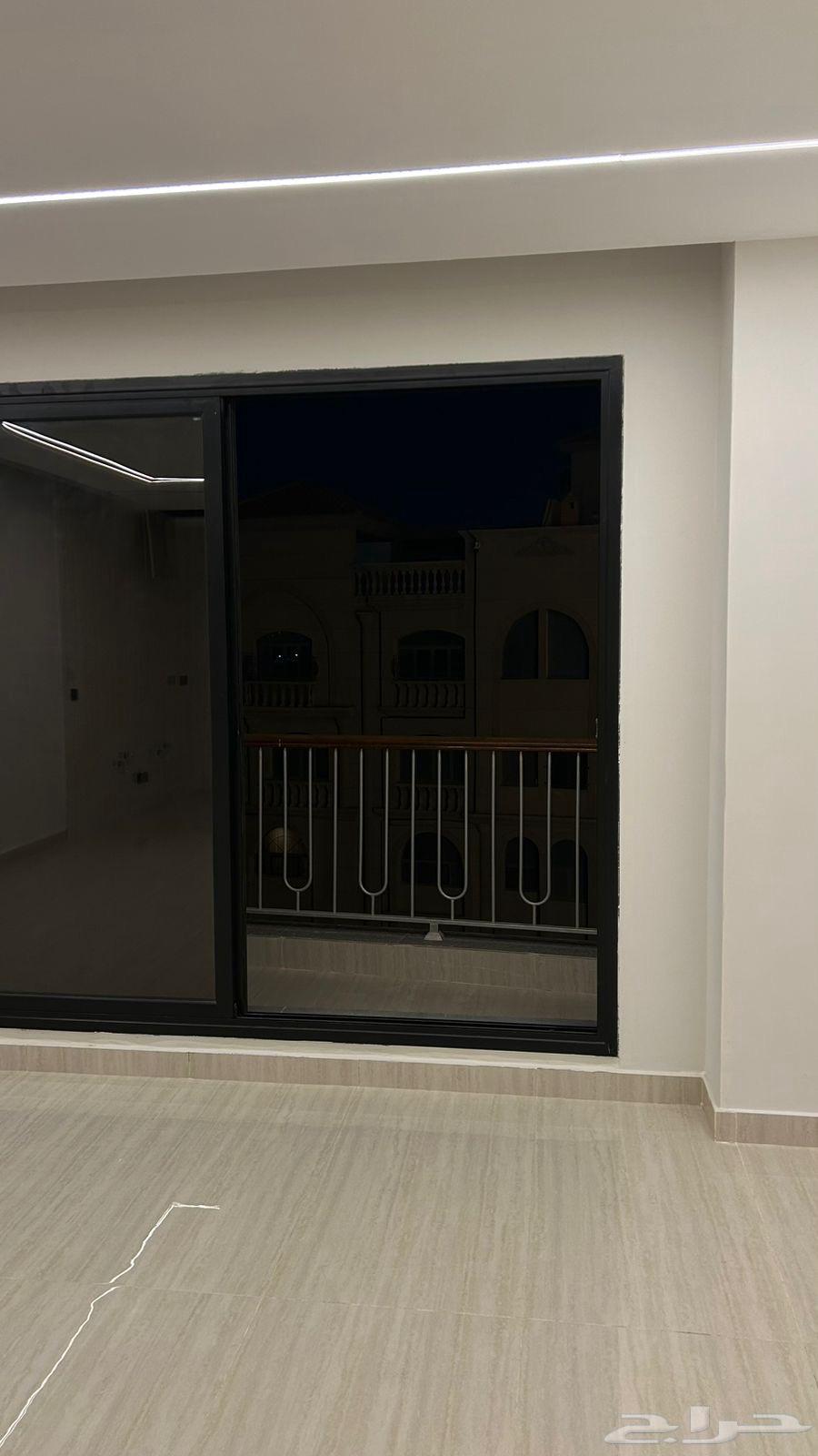 3 bedroom apartment in Al Hamra 7