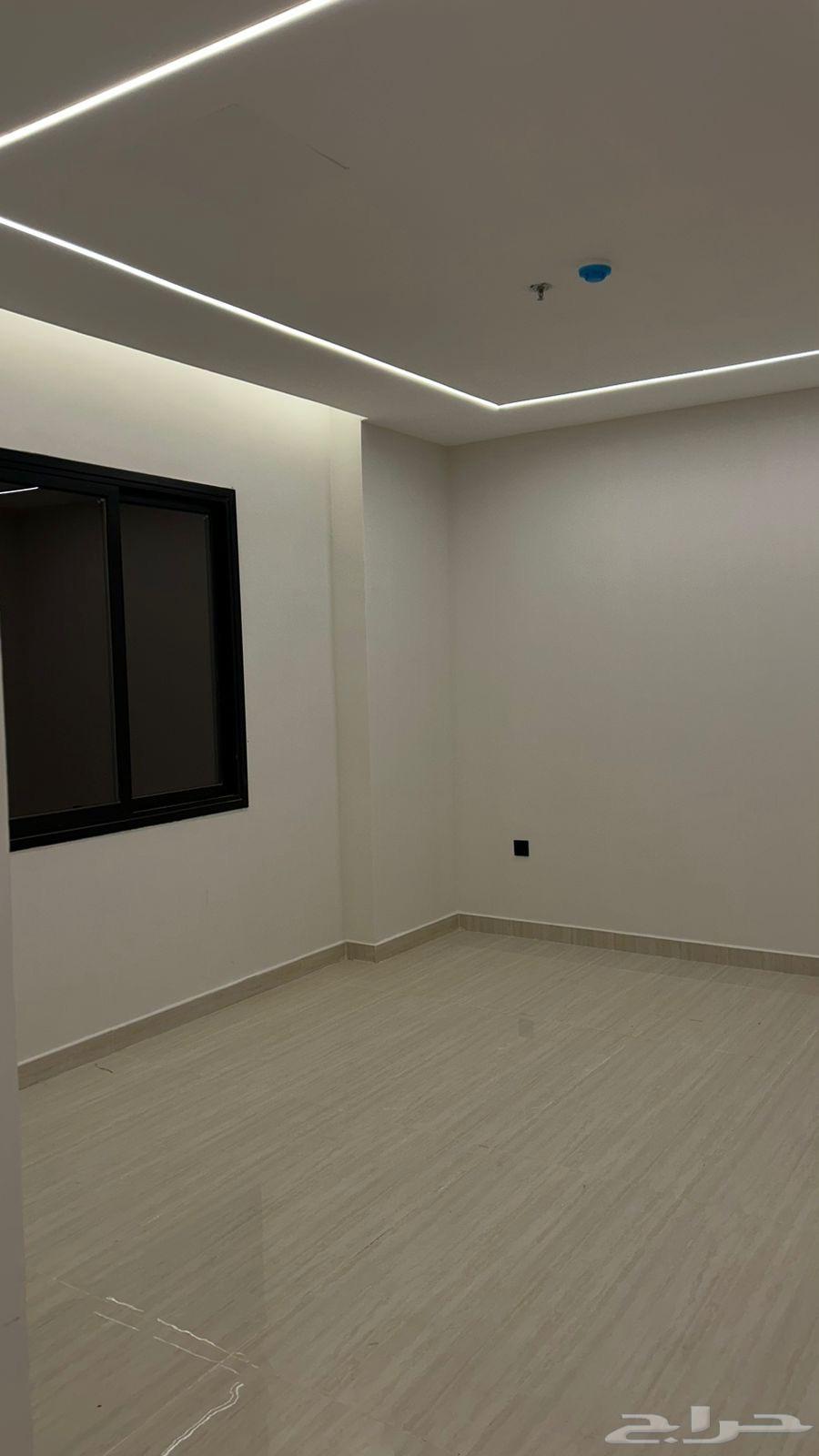3 bedroom apartment in Al Hamra 8