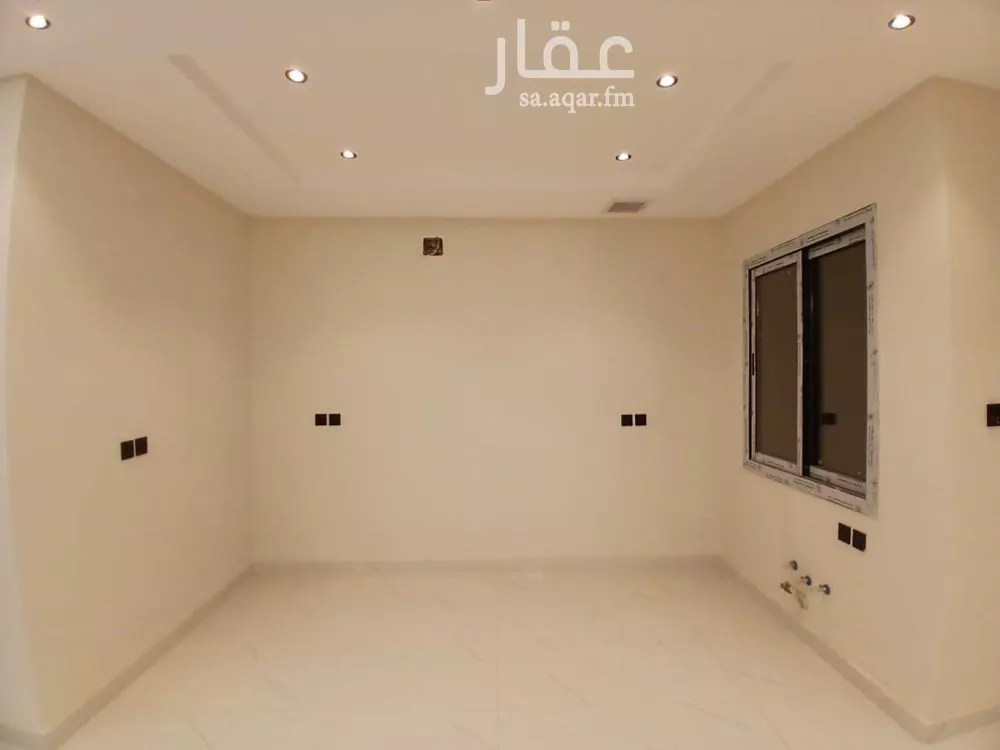3 bedroom apartment in Al Khaleej 3