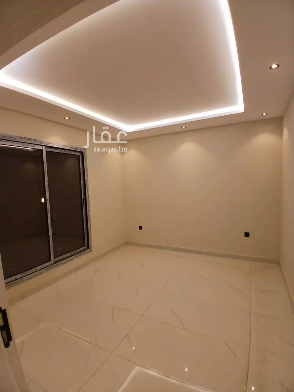 3 bedroom apartment in Al Khaleej 4