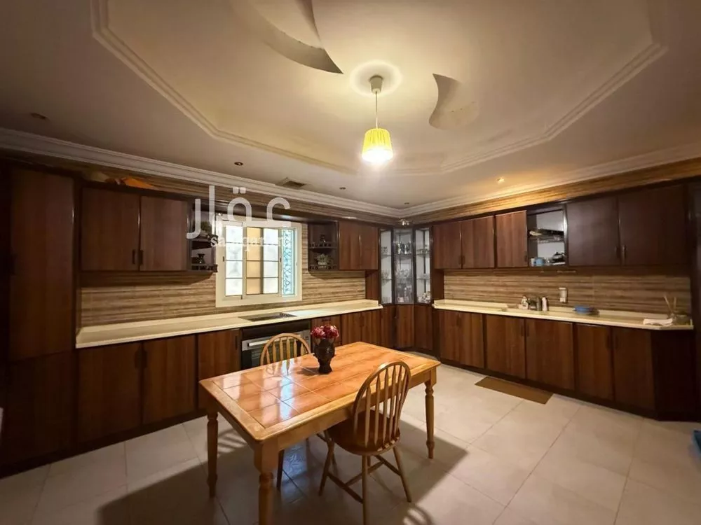 7 bedroom villa in Abhur South 3