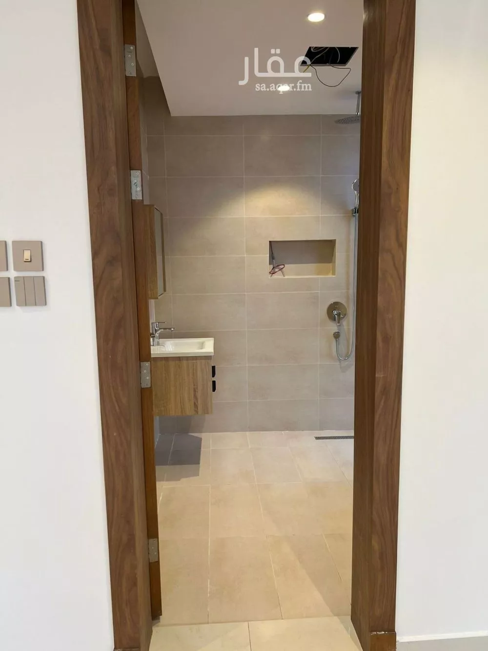 5 bedroom villa in Al Aridh 12