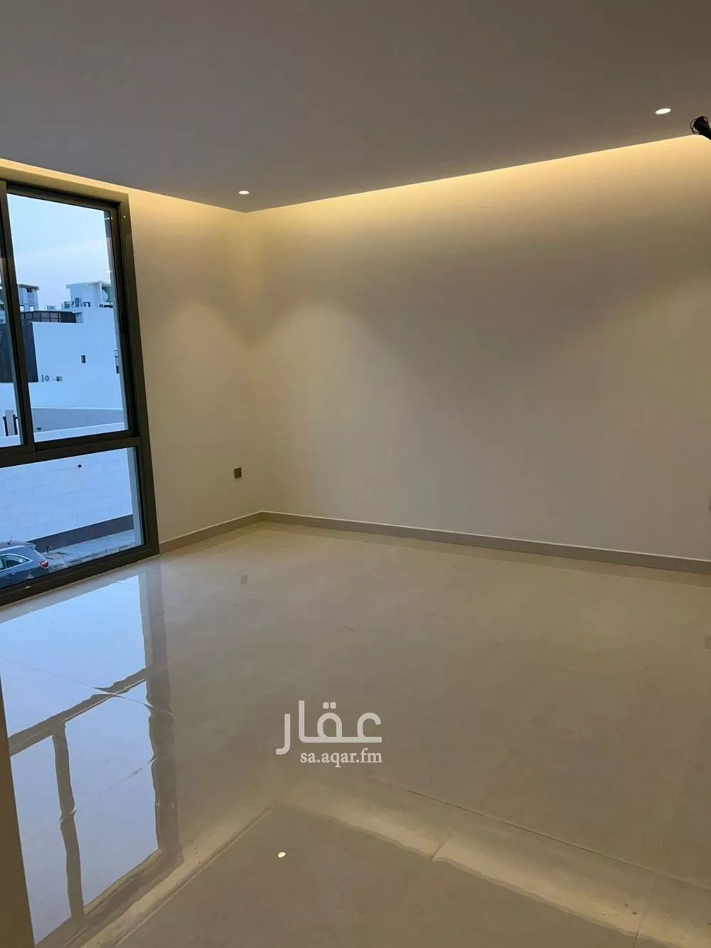 5 bedroom villa in Al Aridh 9