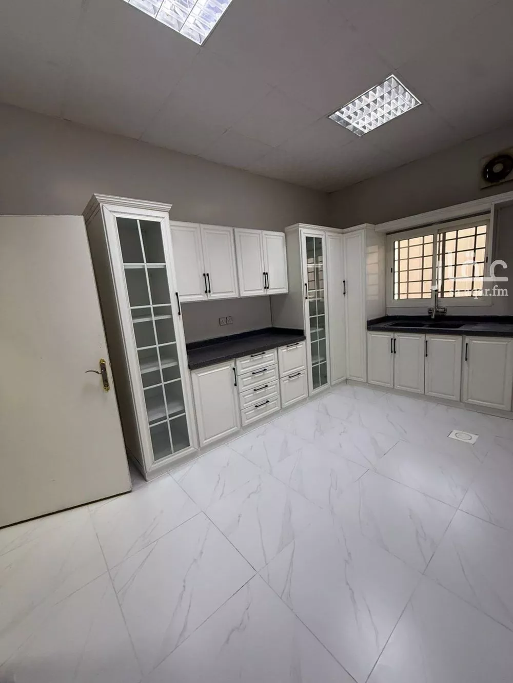 3 bedroom apartment in Al Munsiyah 4