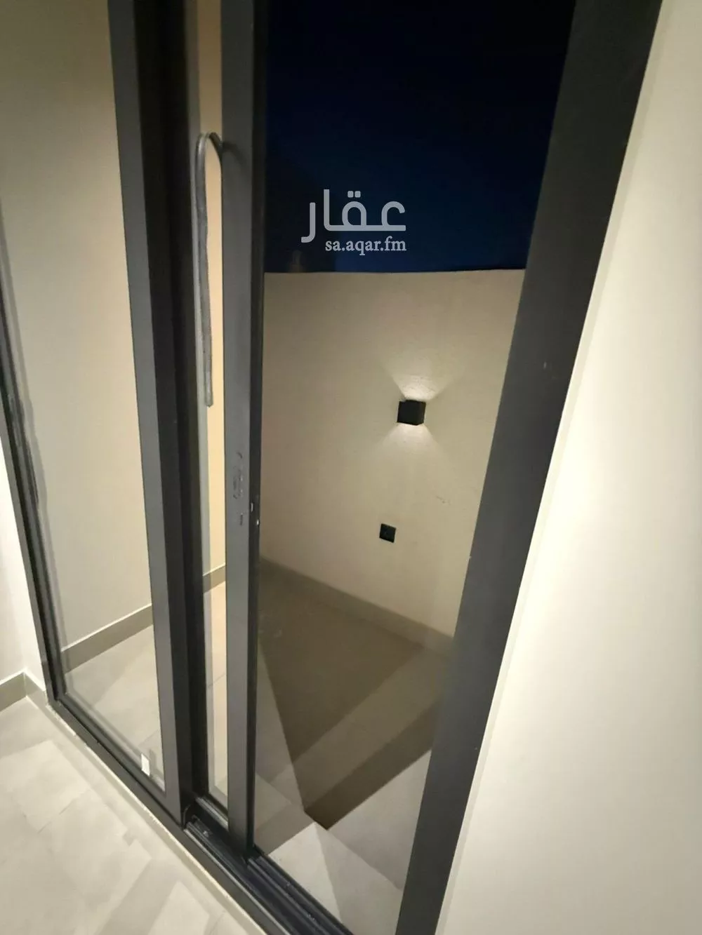 فيلا 3 غرف في العارض 6