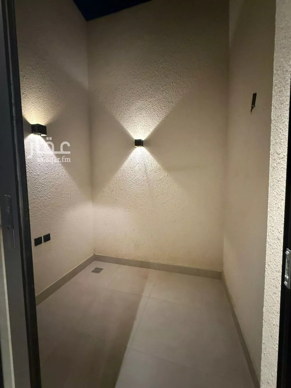 فيلا 3 غرف في العارض 9
