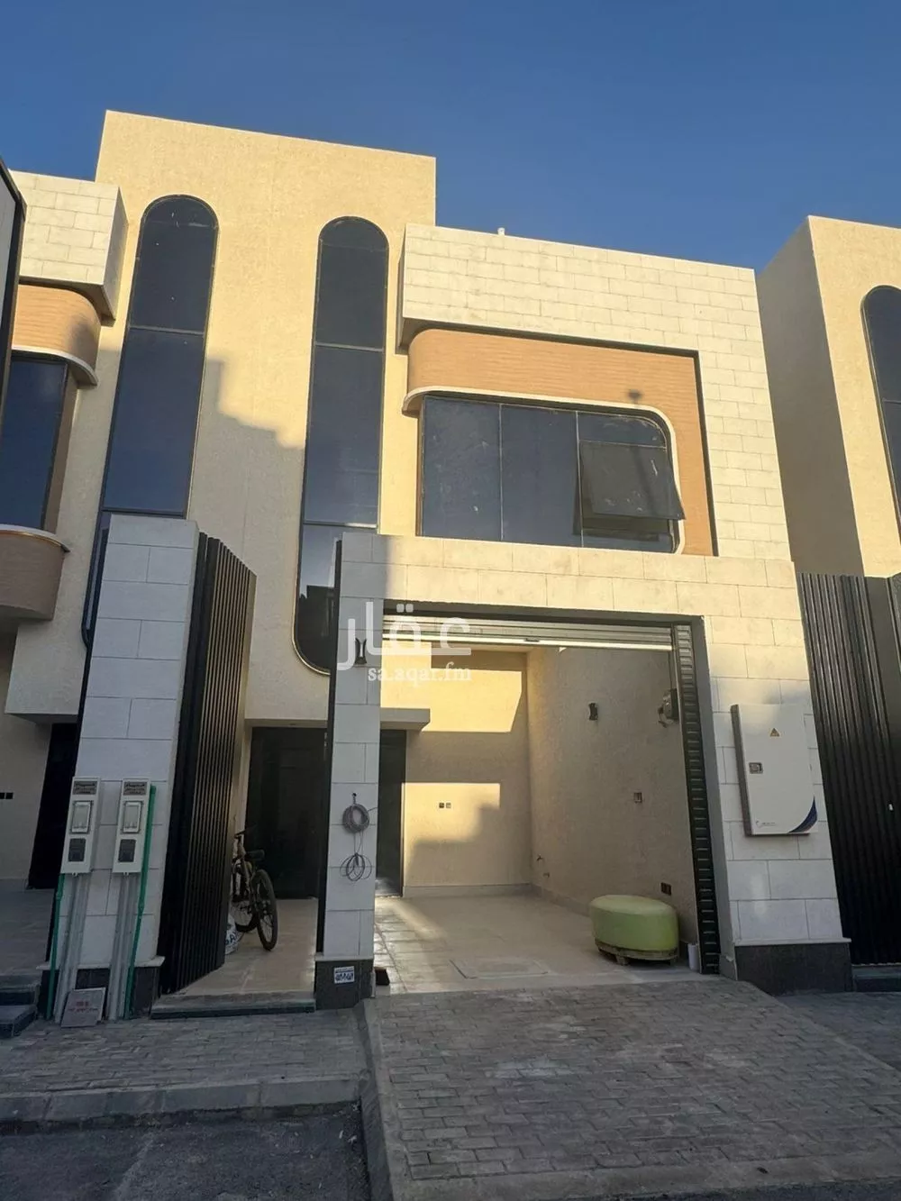 5 bedroom villa in Al Aridh 2