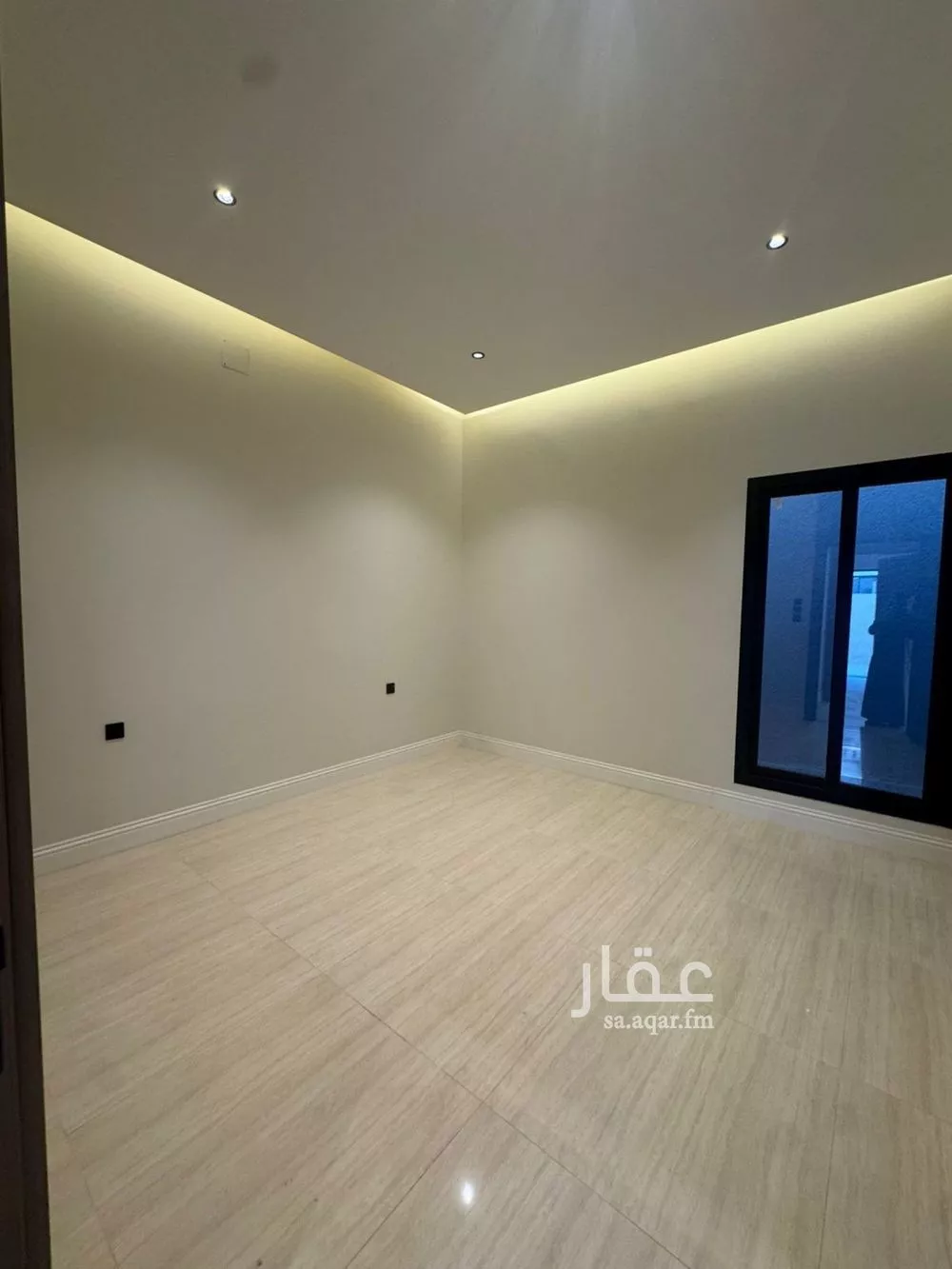 5 bedroom villa in Al Aridh 11