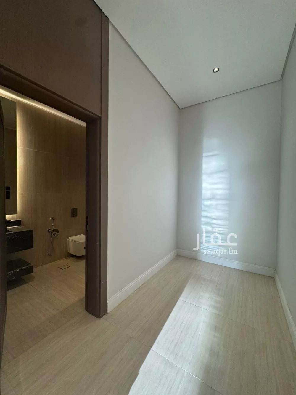 5 bedroom villa in Al Aridh 12