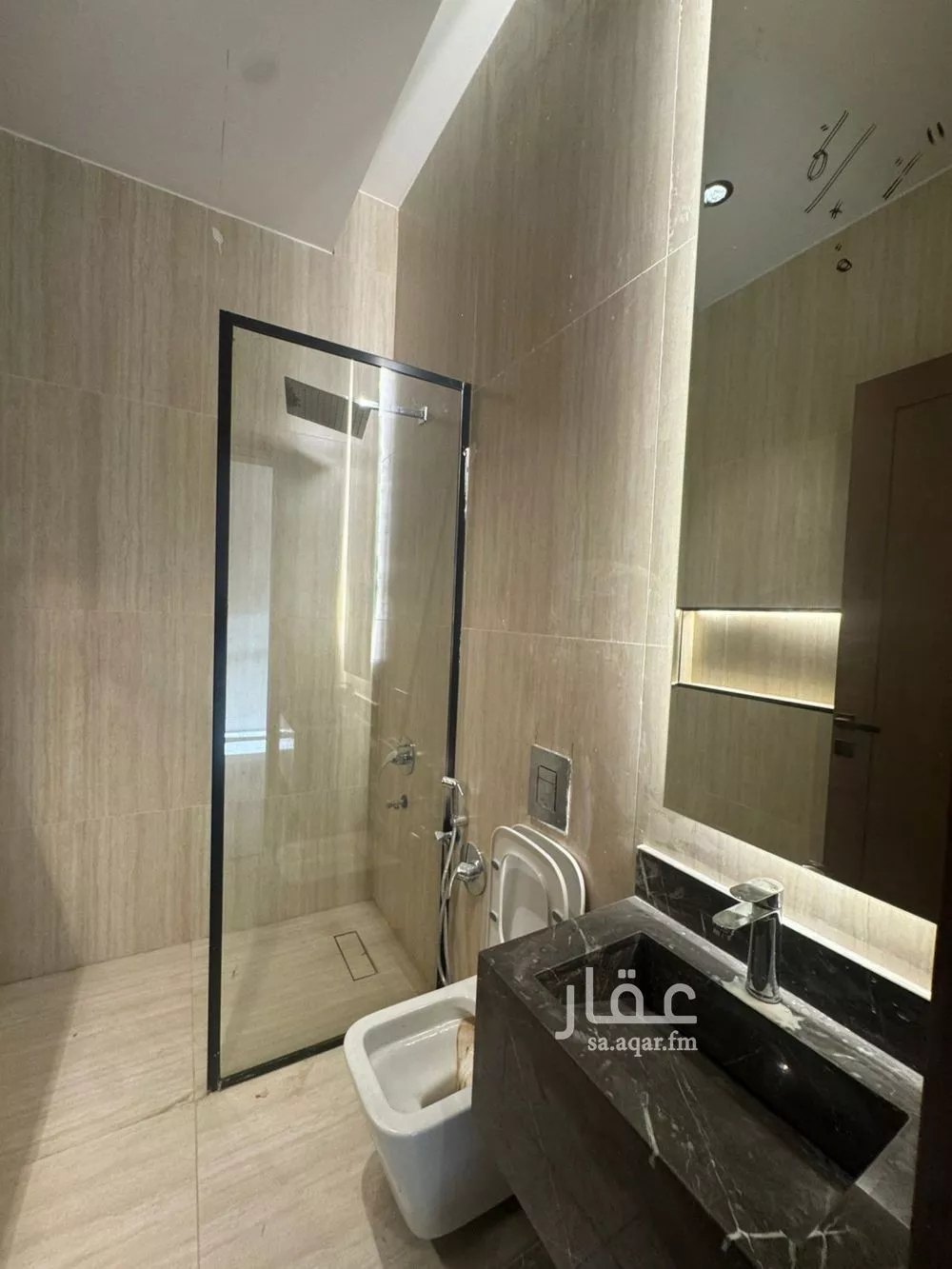 5 bedroom villa in Al Aridh 5